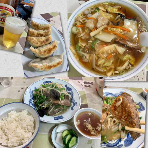 「うまにそば700円、レバニラ定食800円、餃子・ビール」@平和軒の写真