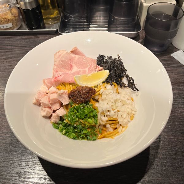 「甘海老の濃厚まぜそば　温」@中華そば 十目一八食堂の写真