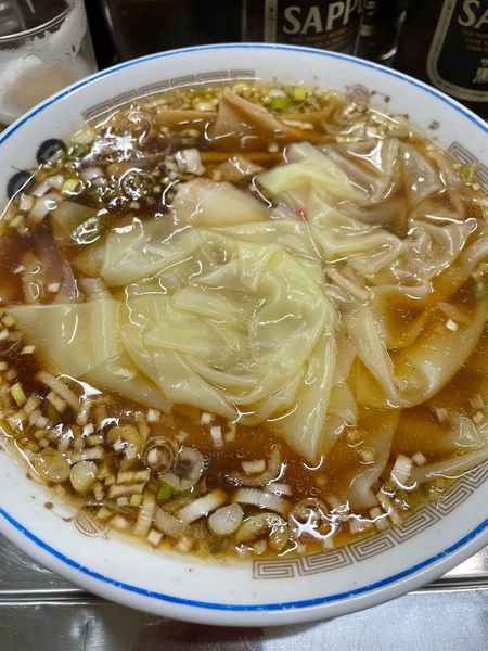 「ワンタンメン」@中華そば みたかの写真