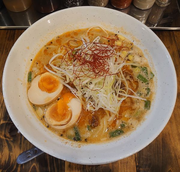 「担々麺+半熟味付玉子(1130円)」@麺蔵 もみじの写真