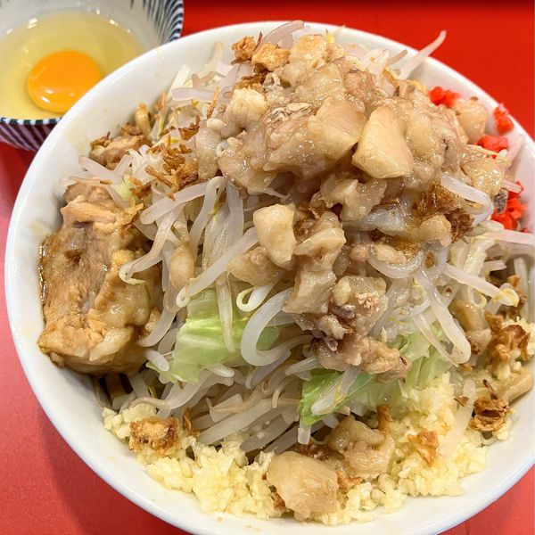 「まぜそば820円生卵50円」@まぜそばマゼロー 船橋店の写真