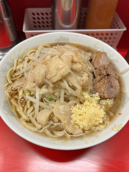 「小ラーメン　麺カタメ、ニンニク、アブラ」@ラーメン二郎 上野毛店の写真