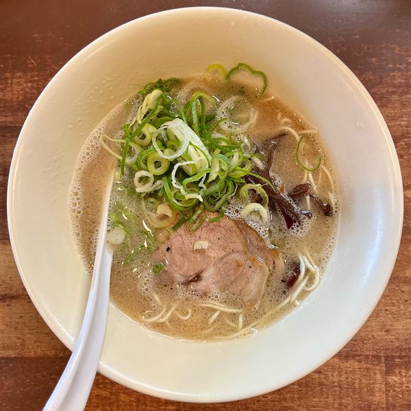 「博多豚骨ラーメン(700円)」@幸心堂の写真
