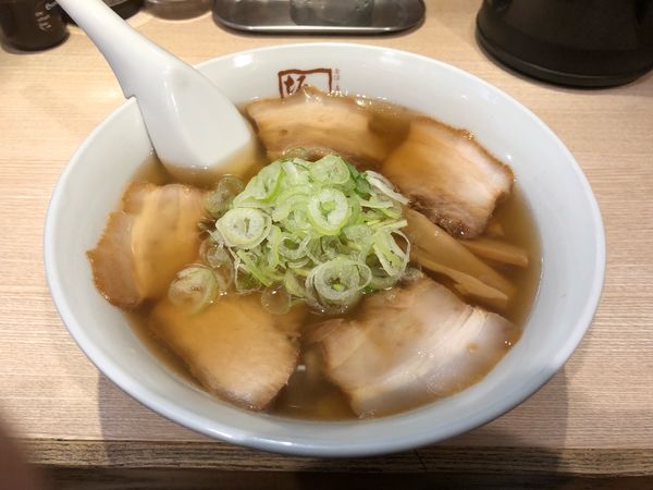 「喜多方ラーメン」@喜多方ラーメン坂内 新宿西口思い出横丁店の写真