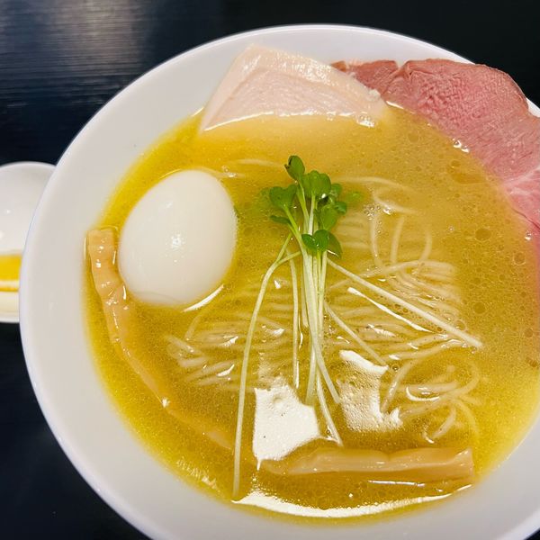 「濃厚鶏白湯そば&味玉」@麺屋 美浪の写真