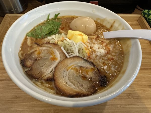 「濃厚鶏白湯の極濃味噌らぁめん」@らぁめん 麺彩家の写真