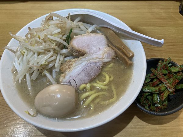 「味玉味噌ラーメン＋豚ご飯＋辛ニラ」@味噌麺処 花道庵 北参道店の写真