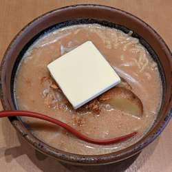 北海道味噌超バターラーメン