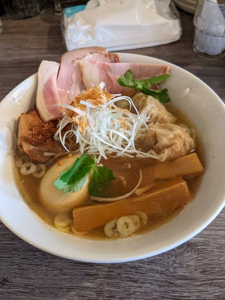 「特製海潮中華そば」@中華そば べぃしっくの写真