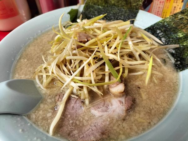 「ネギラーメン・多目濃い目￥８５０」@ラーメンショップ 新柏店の写真
