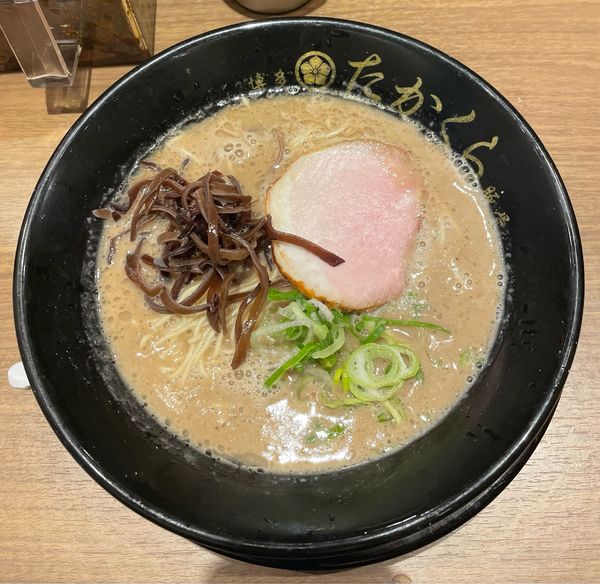 「ラーメン」@博多豚骨たかくら 武蔵小杉店の写真