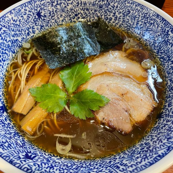 「鶏ガラと節のラーメン 醤油 750円 麺少なめ -50円」@麺＆cafe Coi.Coi.の写真