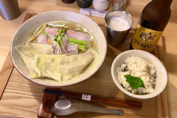 「真鯛そば 塩with雲呑 & 鯛飯 & エビスビール」@真鯛そば はなたばの写真