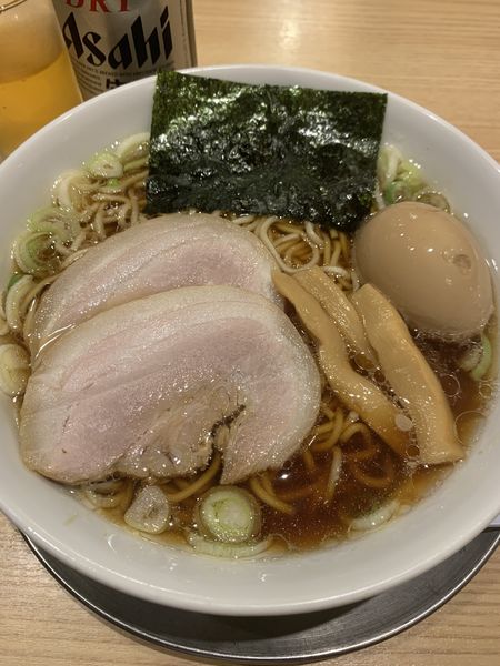 「豚たま中華そば」@舎鈴 JRさいたま新都心ビル店の写真