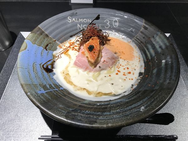 「白サーモン 940円」@サーモンnoodle3.0の写真