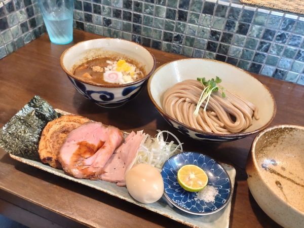 「特製つけ麺中＋徳島産すだちと特選塩セット」@麺屋みつば＋クローバーの写真