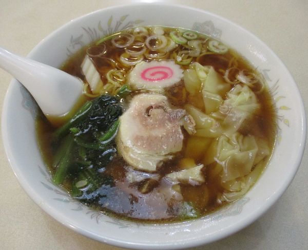 「ワンタンメン 820円」@川ばた 中華喫茶店の写真