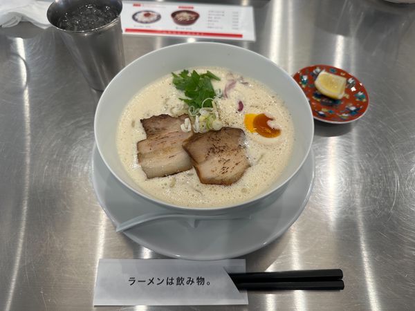 「鶏白湯ラーメン」@This is イクタヌードルの写真