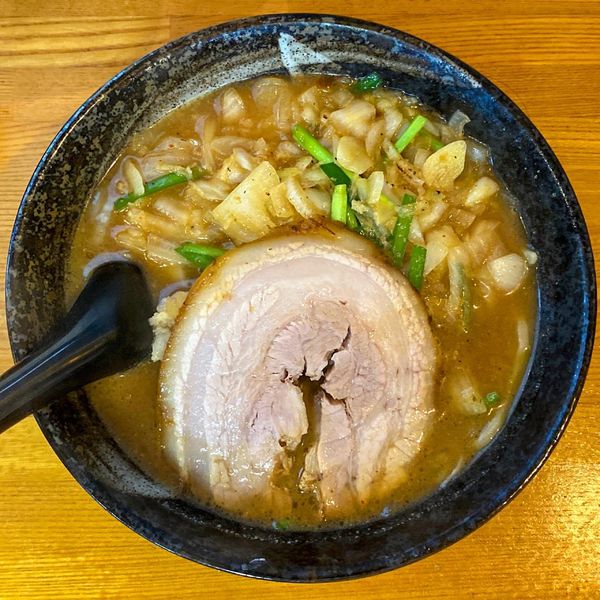 「にんにく味噌ラーメン ¥900」@麺処 らふてるの写真