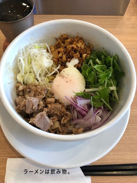 「まぜそば　990円」@ラーメンは飲み物です。の写真