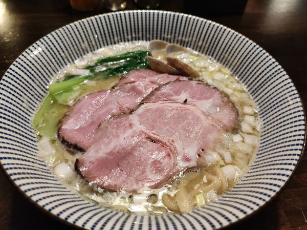 「あさりの白湯しおらーめん」@らーめん こてつの写真