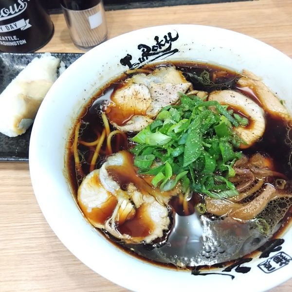 「中華そば(並)750円、早寿司150円」@麺屋 丈六の写真