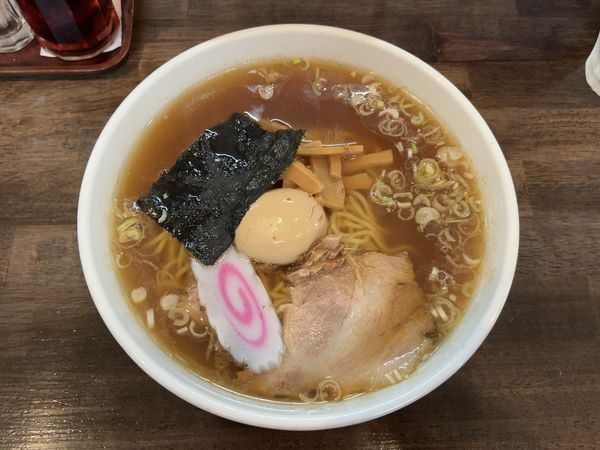 「中華そば（少なめ、煮たまごサービス）」@弘前軒の写真