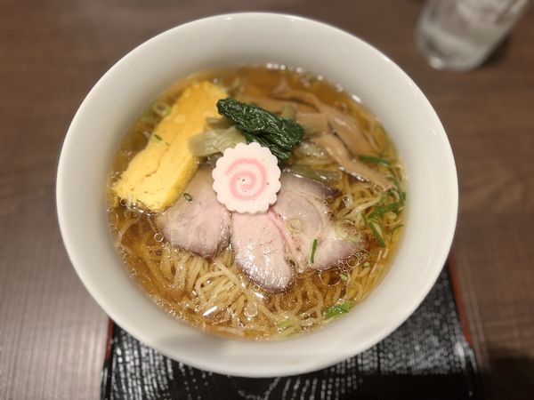 「醤油そば900円(税込)」@なすやの写真