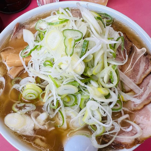 「チャーシューラーメン、肉増し、ネギ増し、餃子」@一品香 今宮店の写真