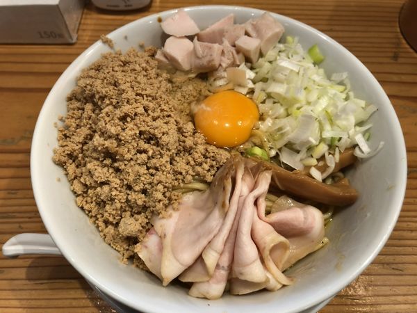 「鷄まぜそば300g」@麺屋鈴春の写真