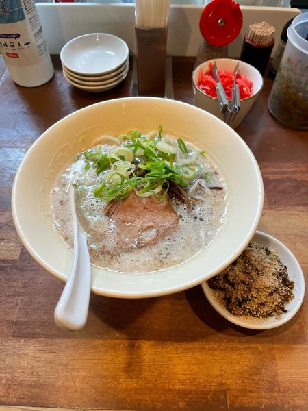 「博多豚骨ラーメン」@幸心堂の写真