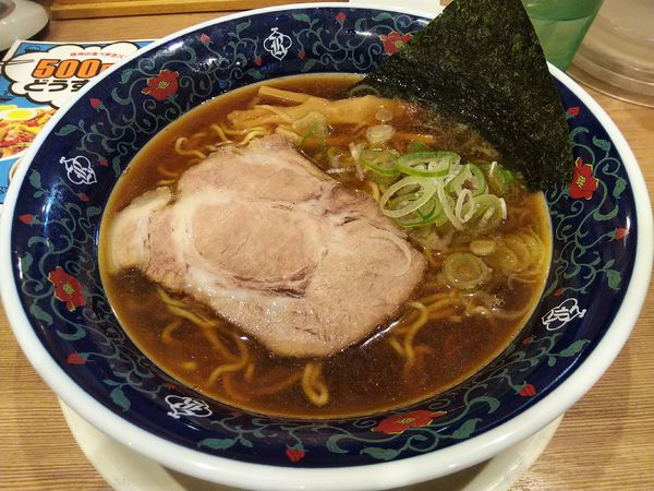 「煮干し醤油ラーメン　※クーポンで５００円」@凌駕 IDÉAの写真
