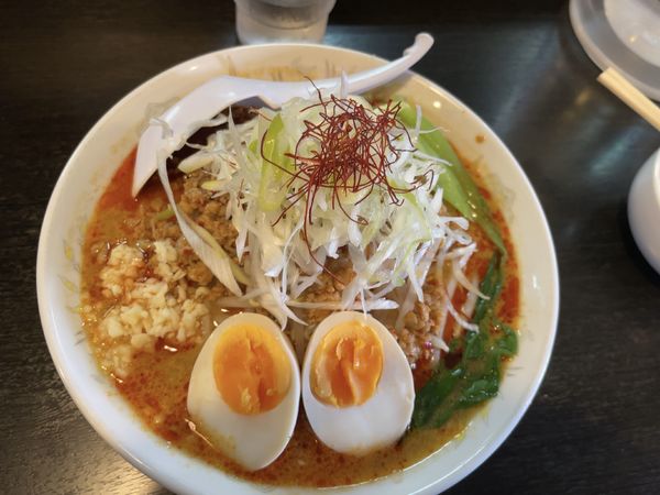 「特製担々麺　味玉ライスセット」@麺とび六方 茅野店の写真
