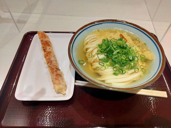 「冷かけうどん」@香川 一福 カメイドクロック店の写真