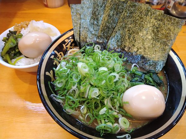 「のり九条ネギラーメン（並）￥850」@横浜家系ラーメン 大神家の写真