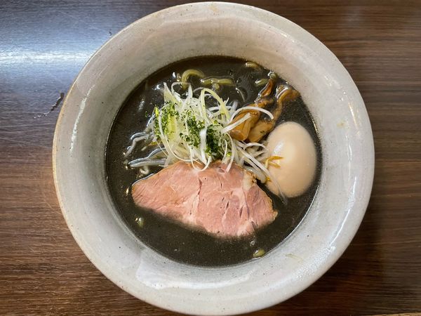 「黒味噌らーめん(¥850)味玉(¥110)」@味噌専門 麺屋大河の写真