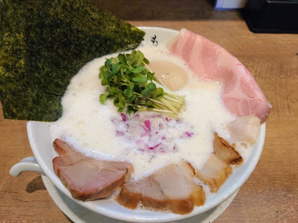 「特製鶏白湯そば塩」@鶏そば みなもの写真