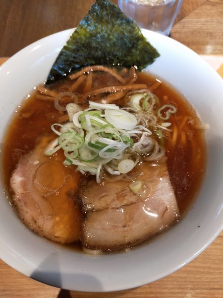 「稲庭中華そば(醤油)」@BASSOドリルマン 蔵しこの写真