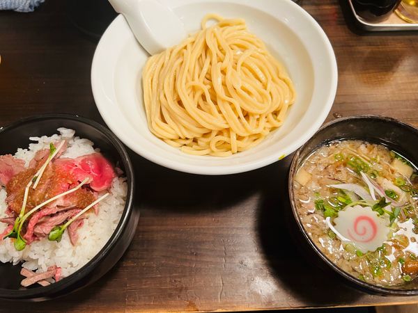 「『肉汁つけ麺 秋味』オラ盛り+ビーフ丼」@麺屋 承太郎の写真