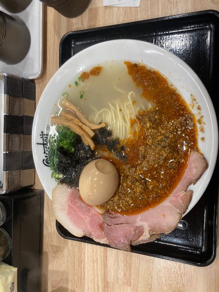 「辛牡蠣塩らぁ麺　味玉　¥950」@Oysstey 日本橋店の写真