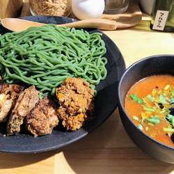 冷やしスペシャルチリトマつけめん