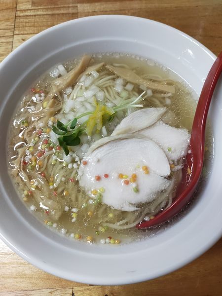 「比内地鶏白湯らーめんゆず塩」@麺屋 一布の写真