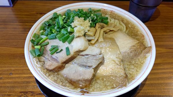 「生姜背脂チャーシュウ麺+青ねぎ」@スタミナススムの写真