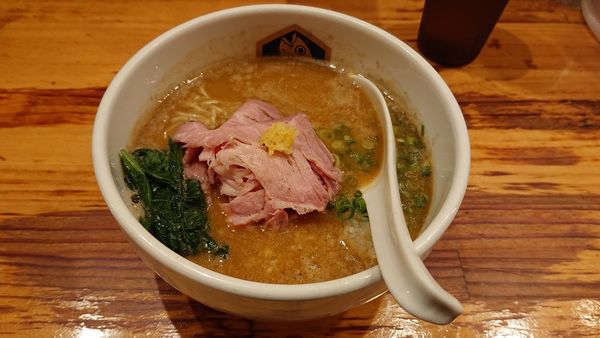 「海老味噌伊吹いりこラーメン」@真鯛らーめん 麺魚の写真