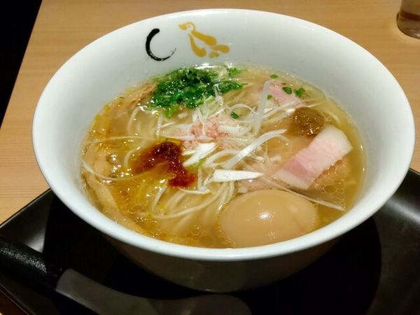 「味玉塩そば」@SOBAHOUSE 金色不如帰 新宿御苑本店の写真