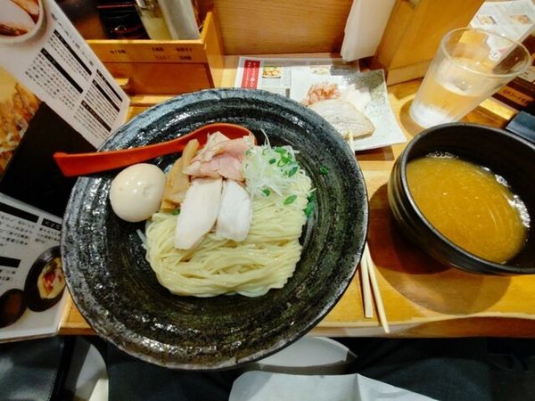 「味玉入り塩つけ麵(中盛)」@焼きあご塩らー麺 たかはし 上野店の写真