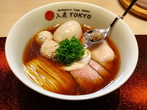 「特製ポルチーニ醬油らぁ麺」@入鹿TOKYOの写真
