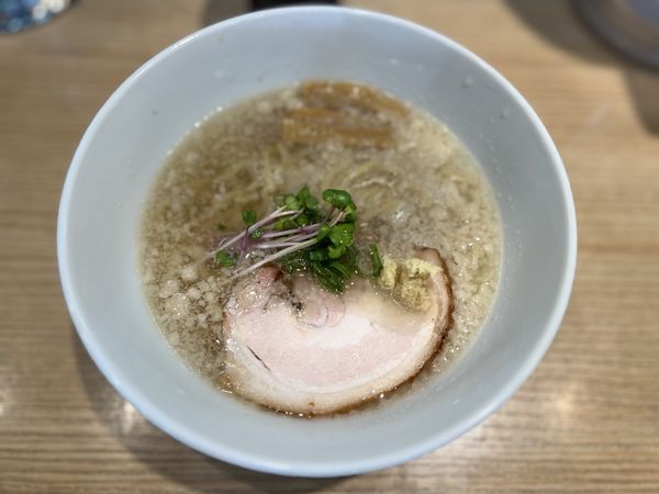 「背脂生姜のしおらーめん950円」@しおらーめん進化 2ndの写真