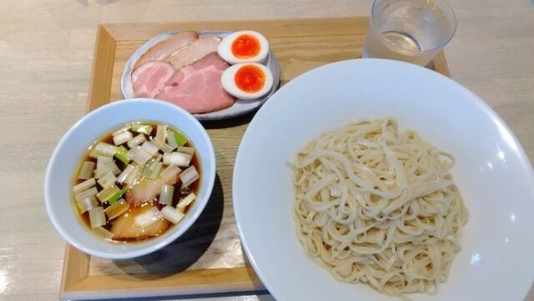 「特製 宍道湖しじみつけ蕎麦(醬油) 大盛」@宍道湖しじみ中華蕎麦 琥珀 東京本店の写真