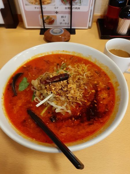 「天使担々麺激辛大盛ランチコーヒー付き660円税込」@天使担々麺の写真